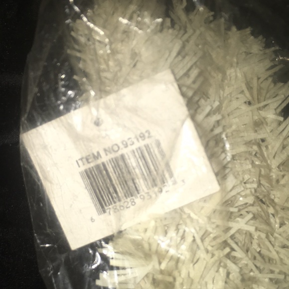 NWT🔥 Mini White Christmas Tree with stand 15-1/2” - Picture 7 of 8